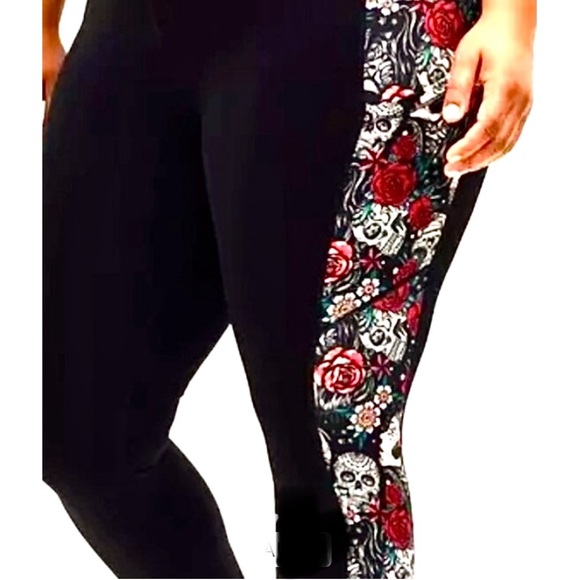 New Torrid💀Skull Tattoo Leggings w/Side-Pockets, Active Collection Size 2x - Picture 1 of 14